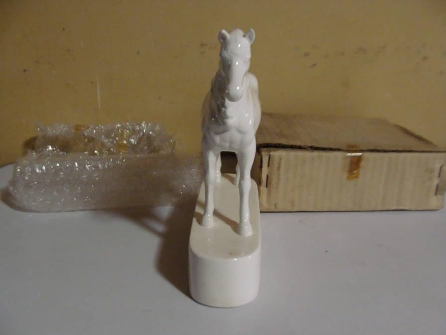 【匿名配送】ホワイトホース ウイスキー 壁掛け 陶器製 レア物 Yahoo!オークション -「ホワイトホース 特級」の落札相場・落札価格